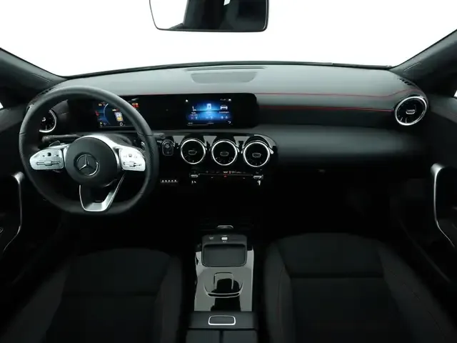 Mercedes-Benz CLA 220