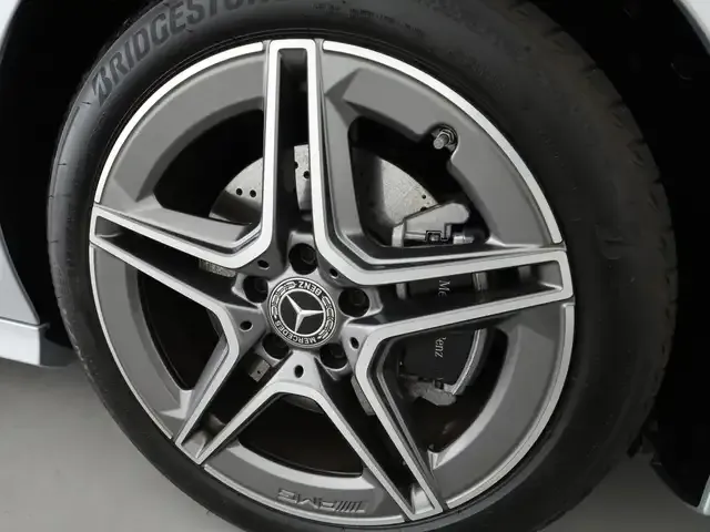 Mercedes-Benz CLA 220