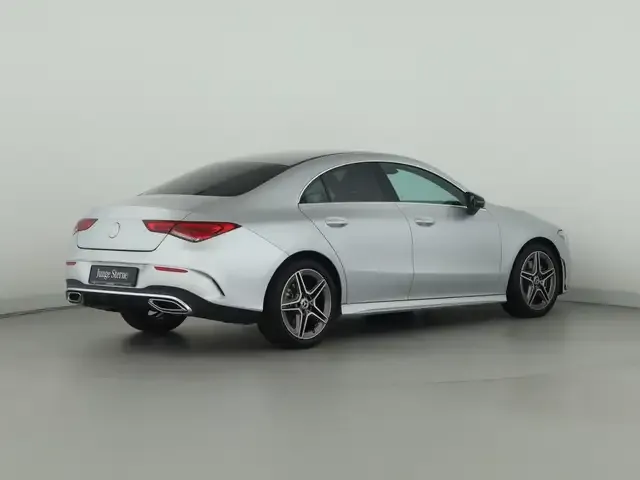 Mercedes-Benz CLA 220