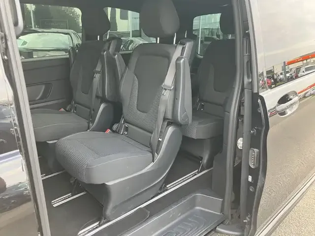 Mercedes-Benz V 250
