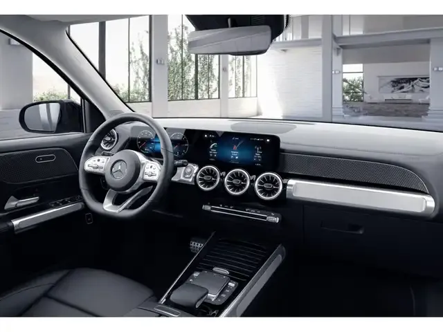 Mercedes-Benz GLB 220