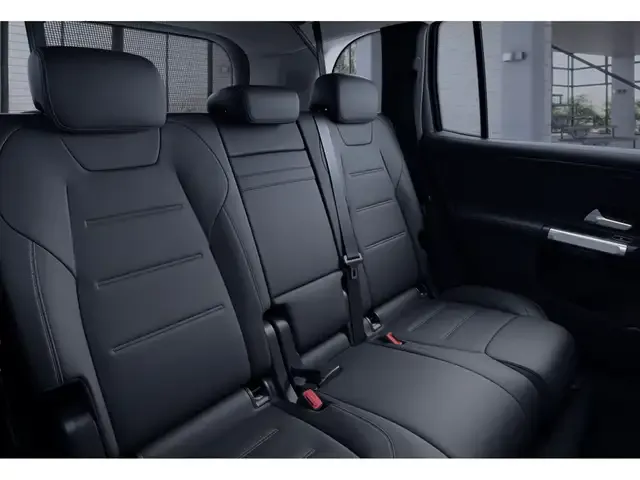 Mercedes-Benz GLB 220