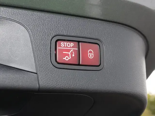 Mercedes-Benz EQC 400