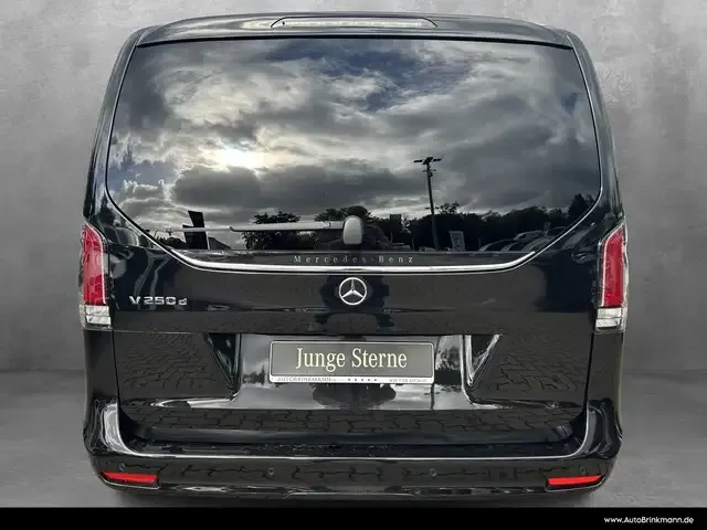 Mercedes-Benz V 250