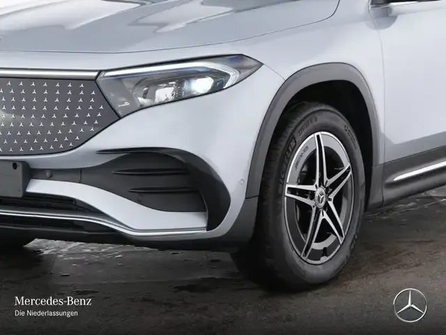 Mercedes-Benz EQB 300