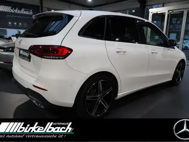 Mercedes-Benz B 250