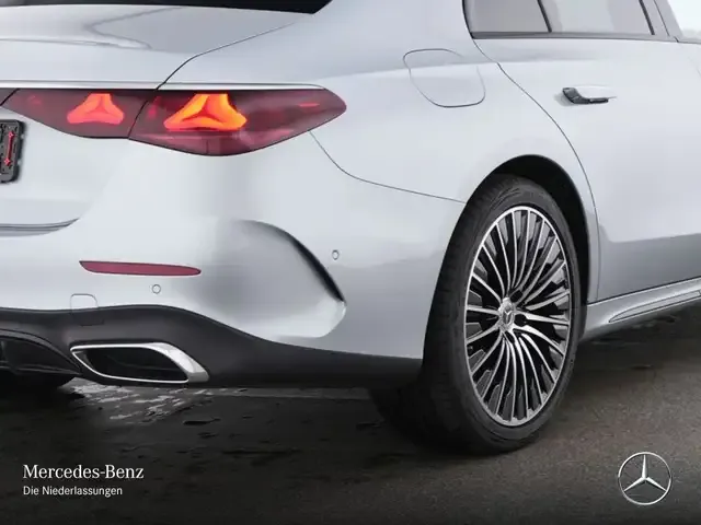 Mercedes-Benz E 200