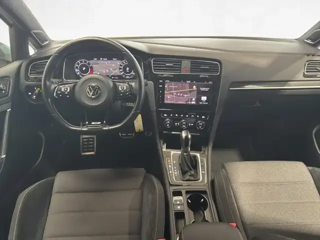 Volkswagen Golf R