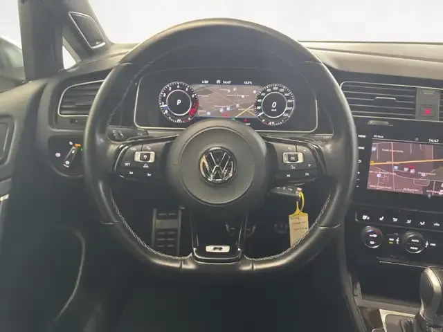 Volkswagen Golf R