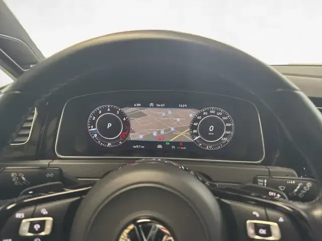 Volkswagen Golf R