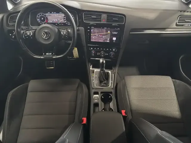 Volkswagen Golf R
