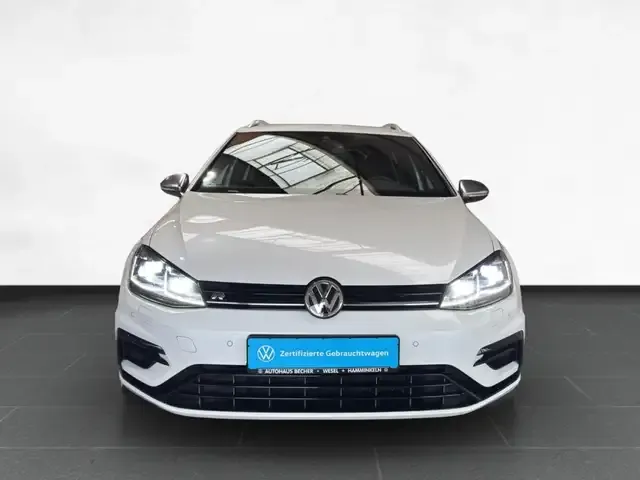 Volkswagen Golf R