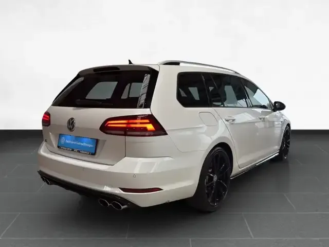 Volkswagen Golf R