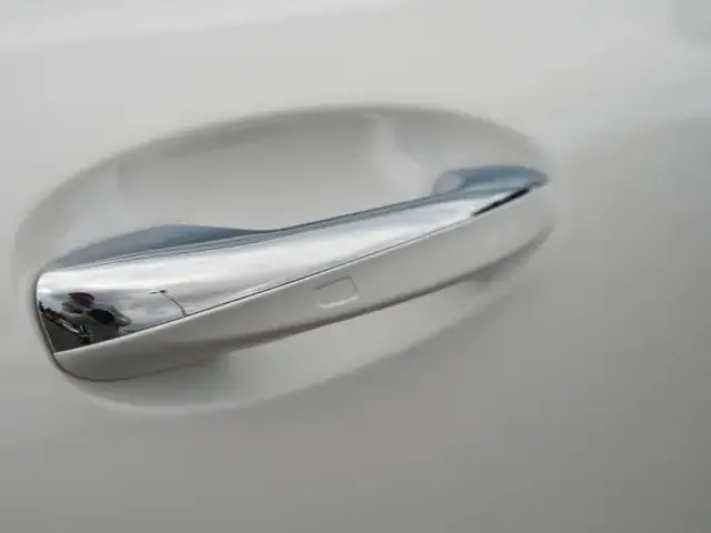 Mercedes-Benz EQB 300