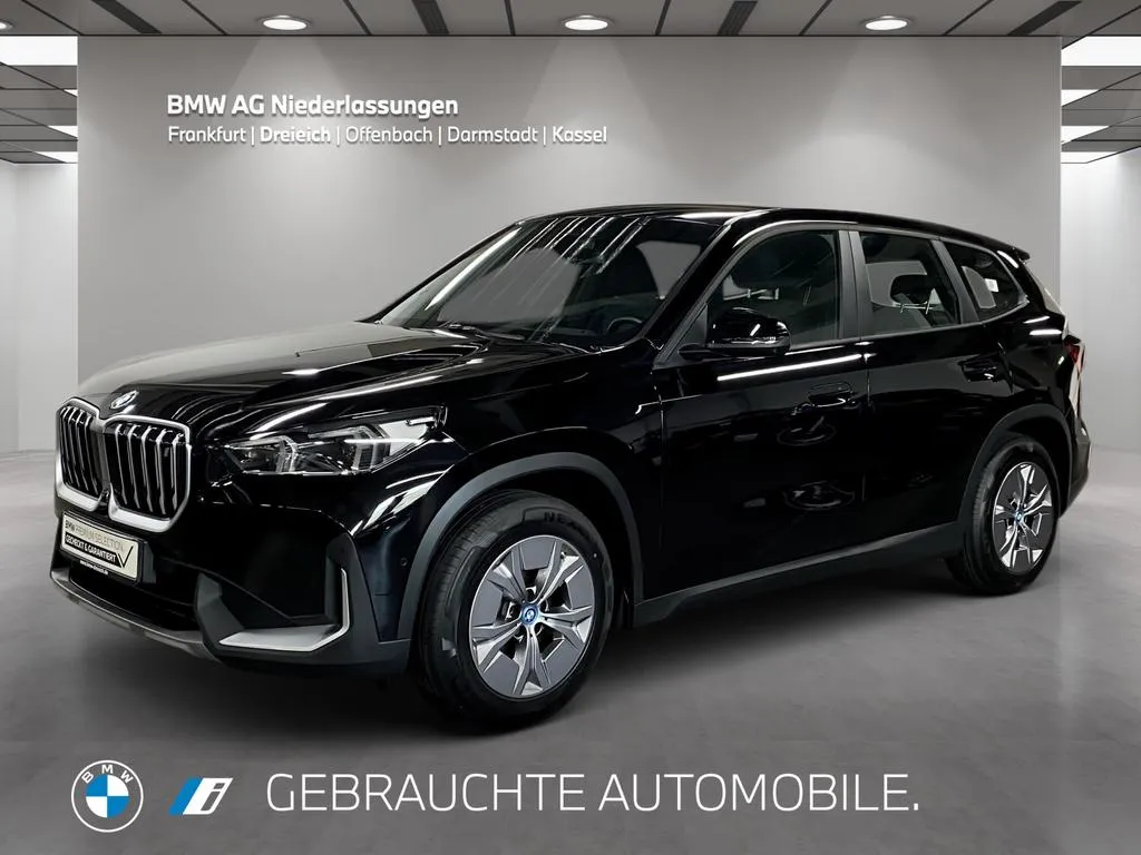 BMW iX1
