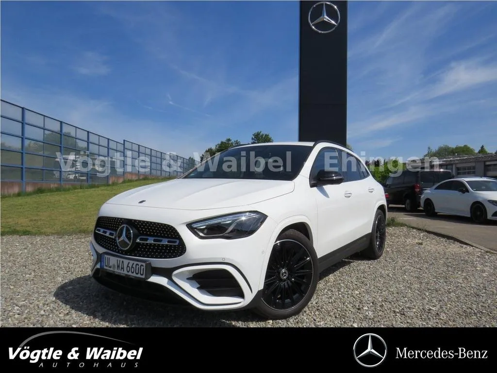 Mercedes-Benz GLA 200
