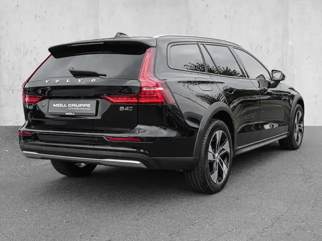 Volvo V60 Cross Country