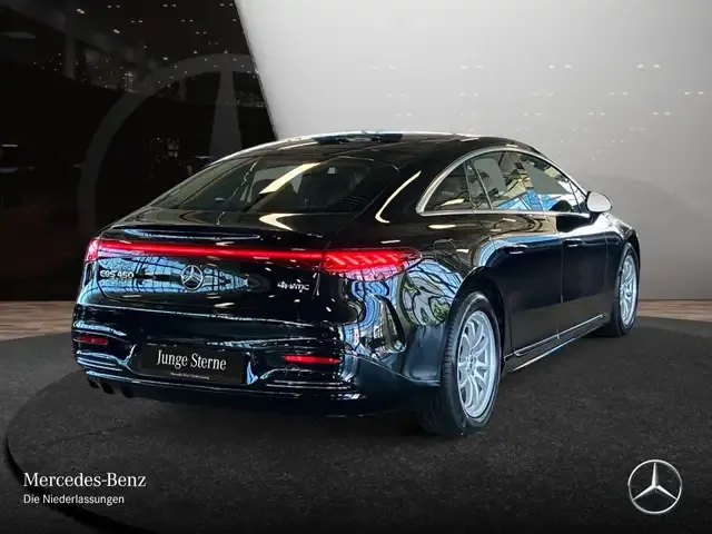 Mercedes-Benz EQS