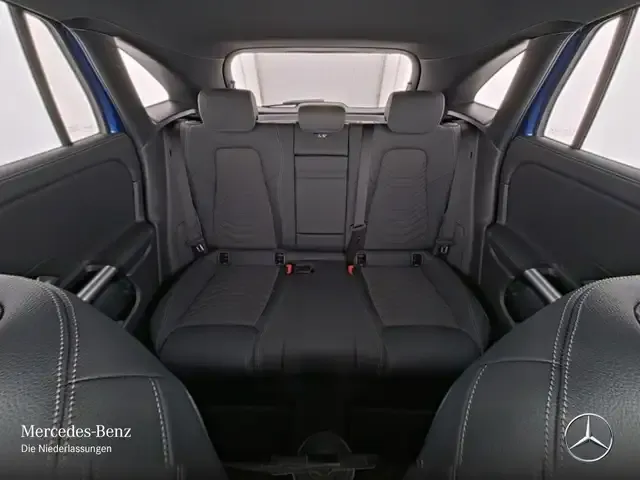 Mercedes-Benz EQA 300