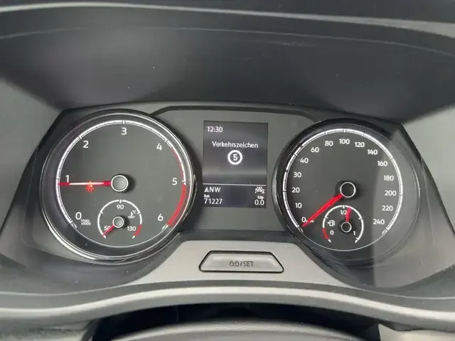 Volkswagen T6.1 Caravelle