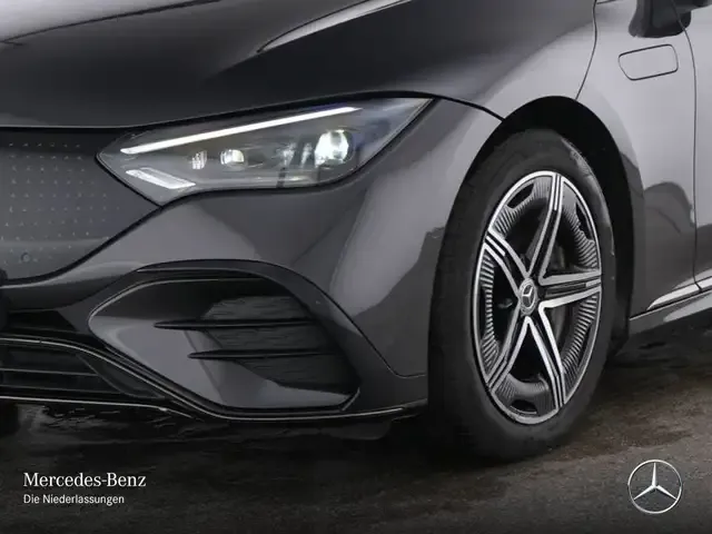 Mercedes-Benz EQE 350