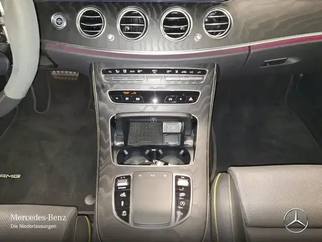 Mercedes-Benz E 63 AMG