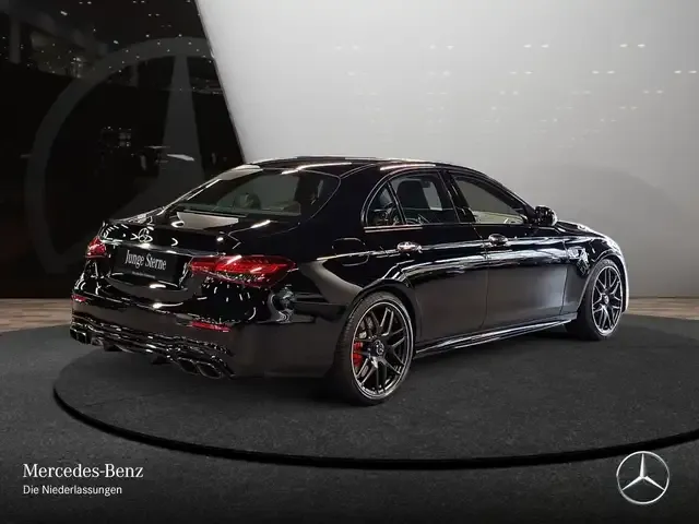 Mercedes-Benz E 63 AMG