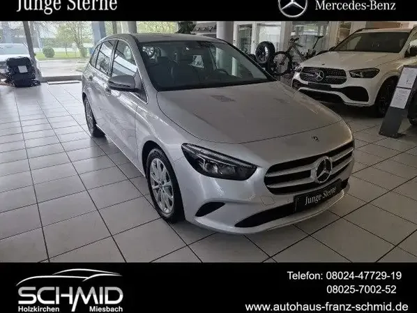 Mercedes-Benz B 250