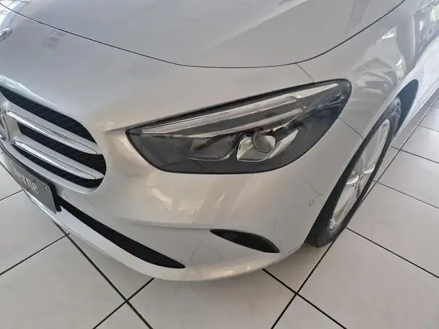 Mercedes-Benz B 250