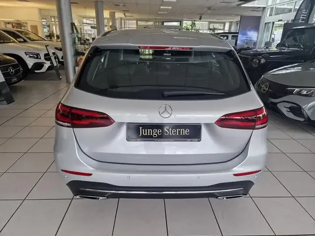 Mercedes-Benz B 250