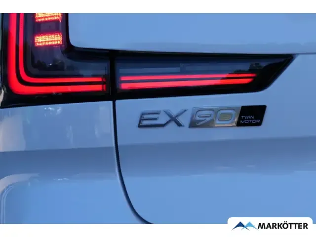 Volvo EX90