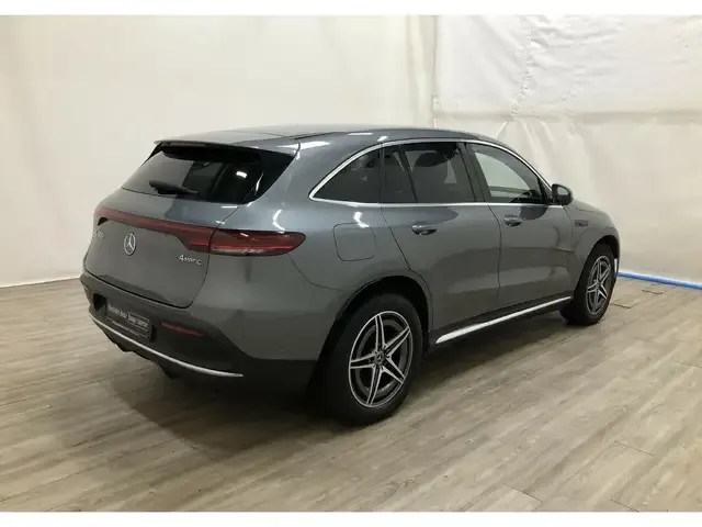 Mercedes-Benz EQC 400