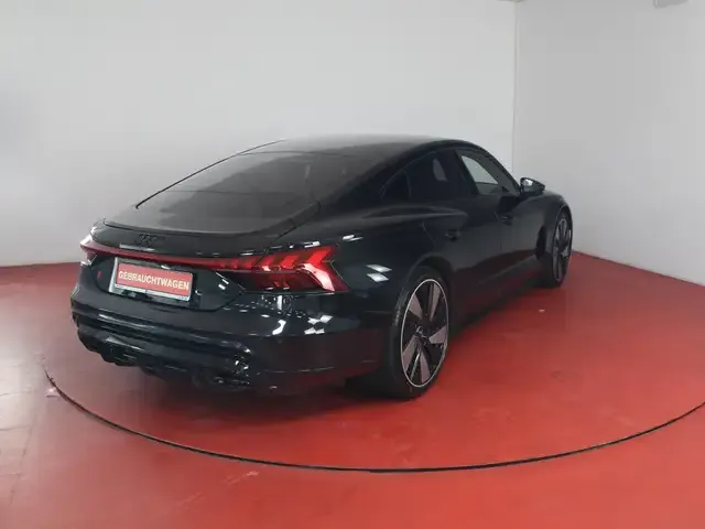 Audi RS e-tron GT