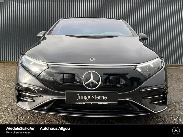 Mercedes-Benz EQS