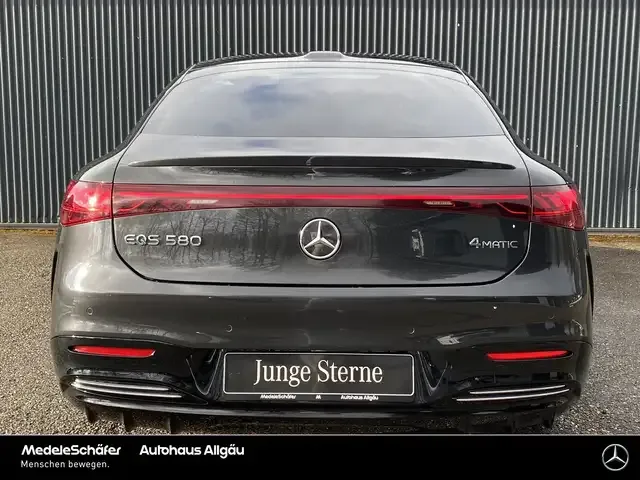 Mercedes-Benz EQS