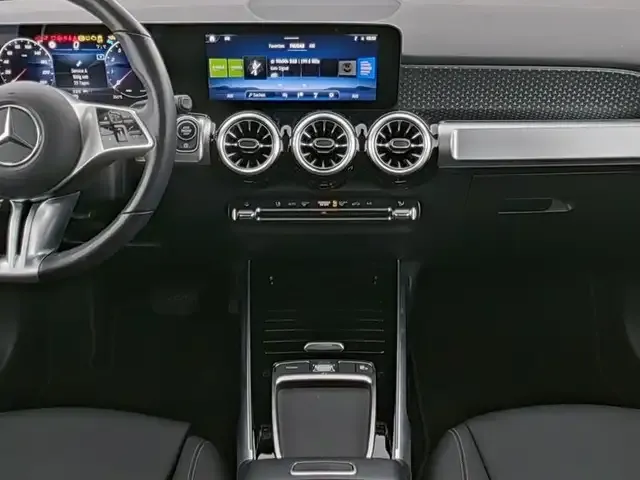 Mercedes-Benz GLB 250