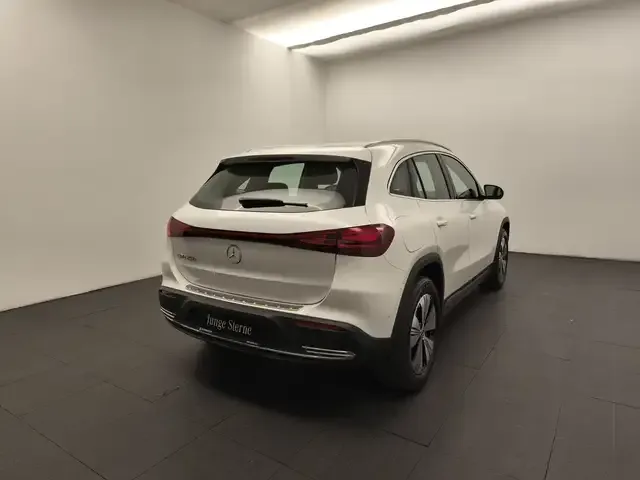 Mercedes-Benz EQA 250
