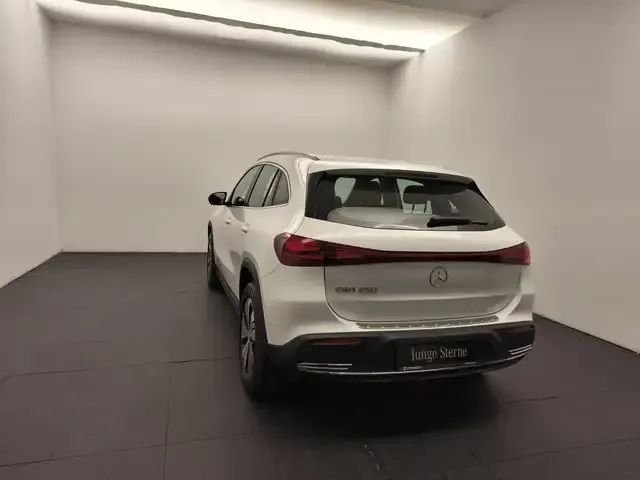 Mercedes-Benz EQA 250