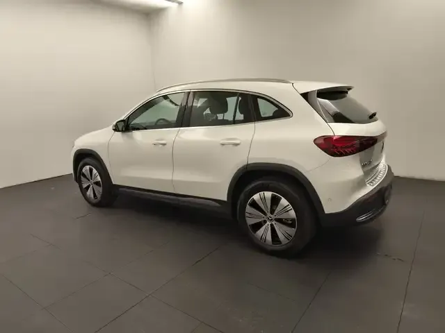 Mercedes-Benz EQA 250