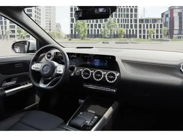 Mercedes-Benz EQA 300