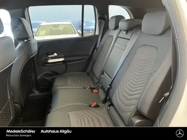 Mercedes-Benz EQB 300