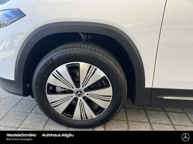 Mercedes-Benz EQB 300