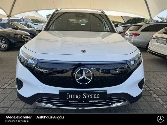 Mercedes-Benz EQB 300