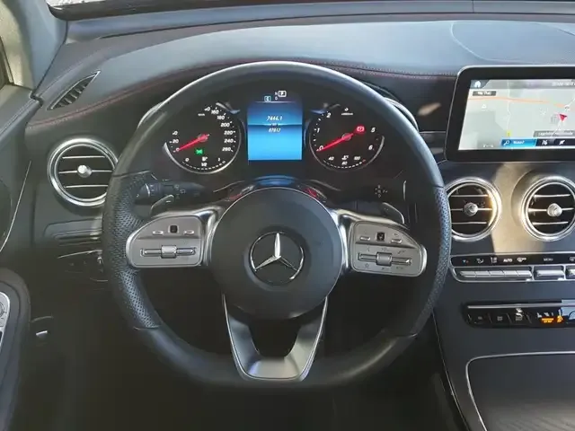 Mercedes-Benz GLC 220