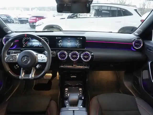 Mercedes-Benz CLA 45 AMG