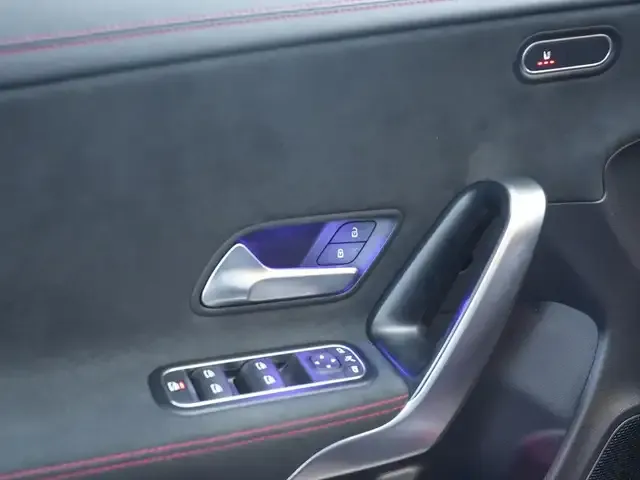 Mercedes-Benz CLA 45 AMG