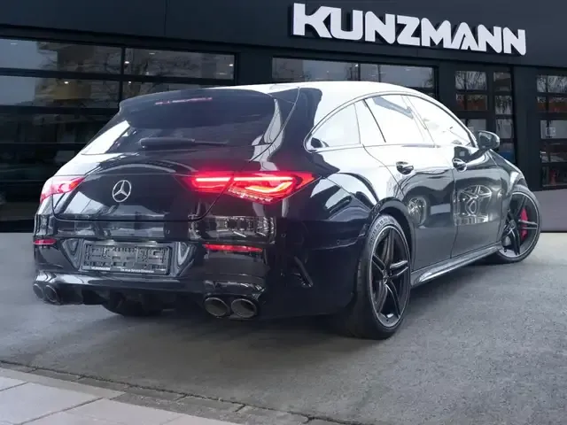 Mercedes-Benz CLA 45 AMG