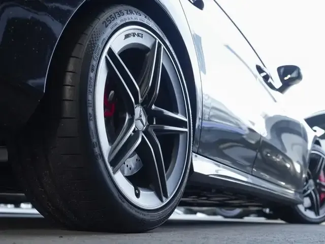 Mercedes-Benz CLA 45 AMG