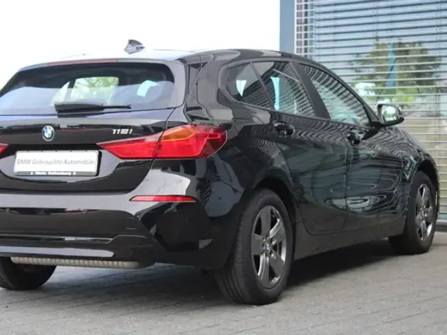 BMW 118