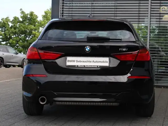 BMW 118